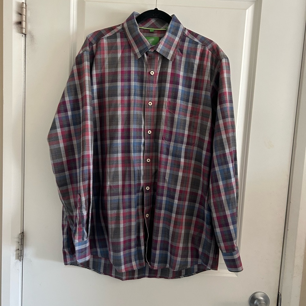 Men's Plaid Button-Down Shirt in Gray, Blue & Red